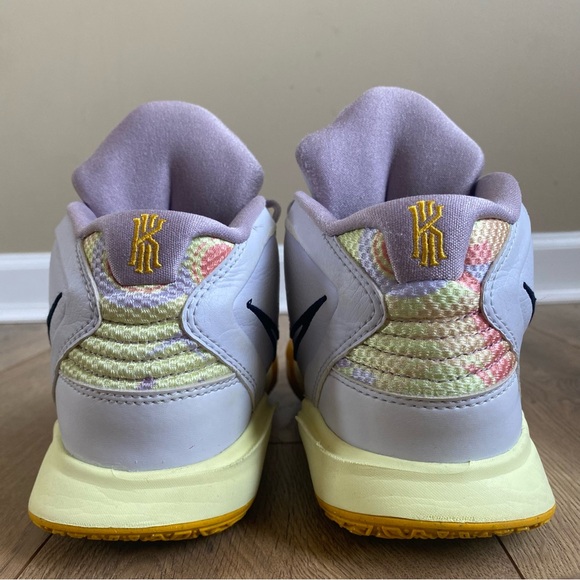 Nike Kyrie Infinity GS 'Pyramid' Multicolor Basketball Shoes GS Size 6Y - Picture 4 of 13